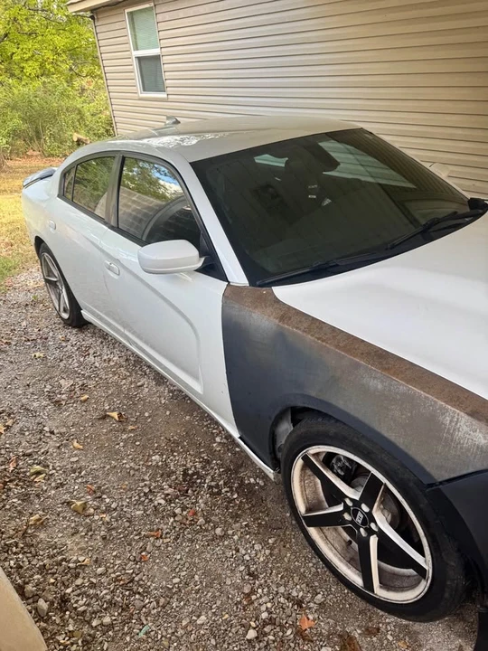 2016 Dodge Charger 7th Gen - Image 2 of 7