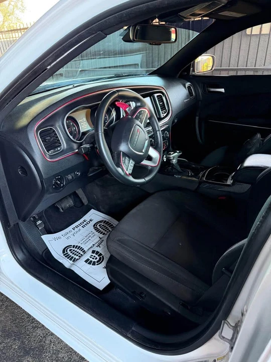 2016 Dodge Charger 7th Gen - Image 4 of 5