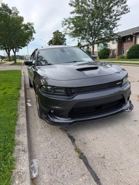 2016 Dodge Charger 7th Gen - Image 2 of 9