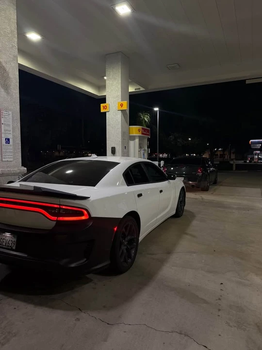2016 Dodge Charger 7th Gen - Image 2 of 6