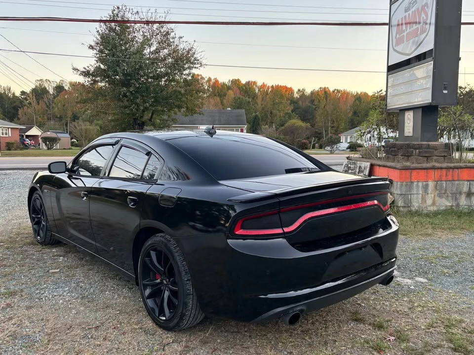 2016 Dodge Charger 7th Gen - Image 5 of 13
