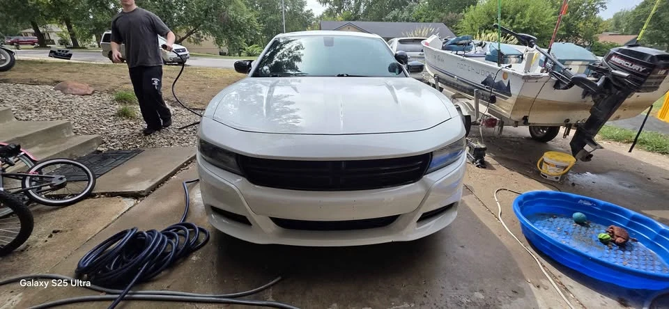 2016 Dodge Charger 7th Gen - Image 2 of 15