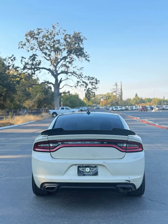 2016 Dodge Charger 7th Gen - Image 5 of 13