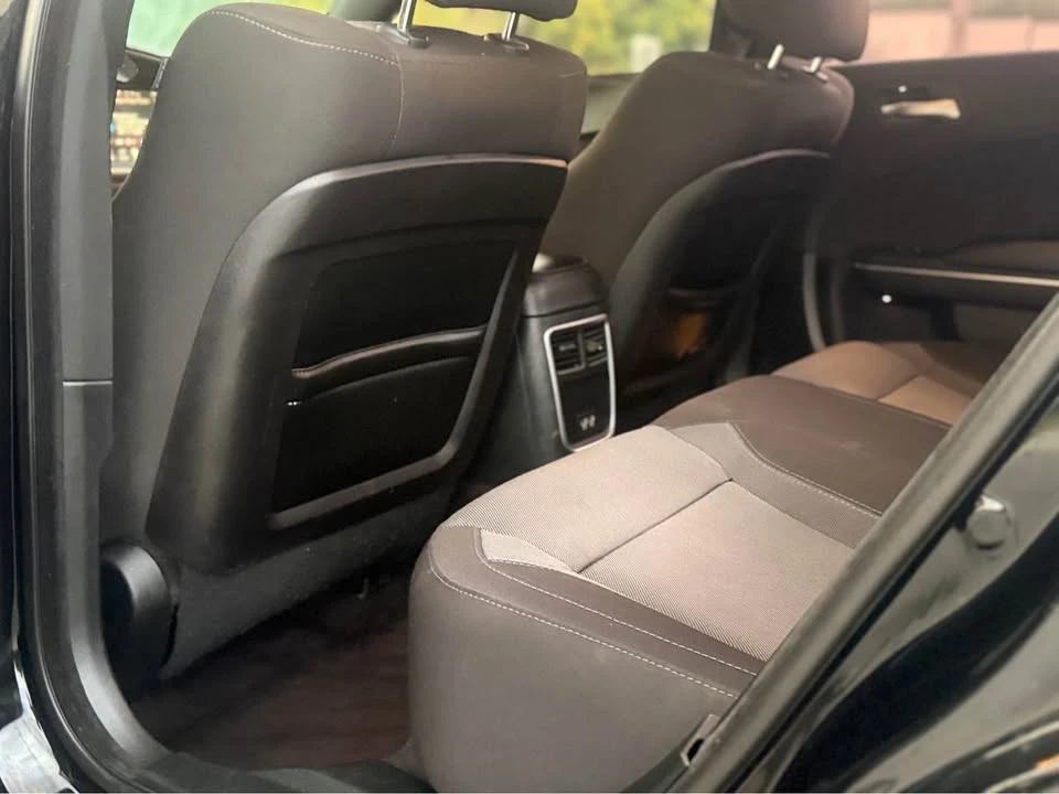 2016 Dodge Charger 7th Gen - Image 19 of 20