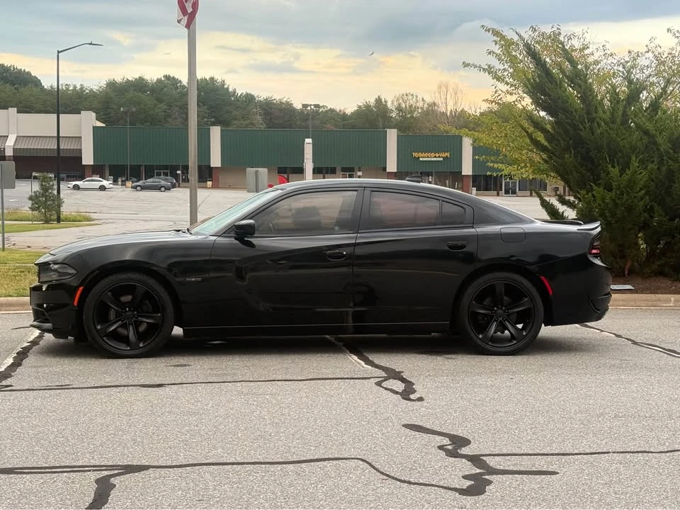 2016 Dodge Charger 7th Gen - Image 10 of 20