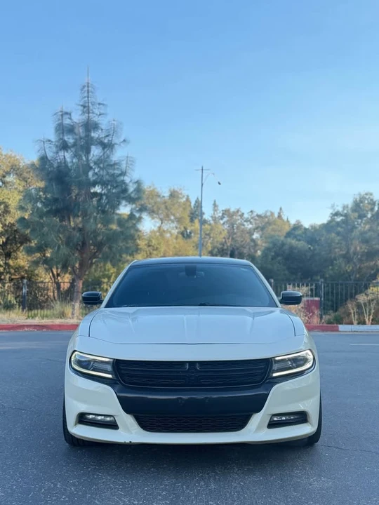 2016 Dodge Charger 7th Gen - Image 2 of 13