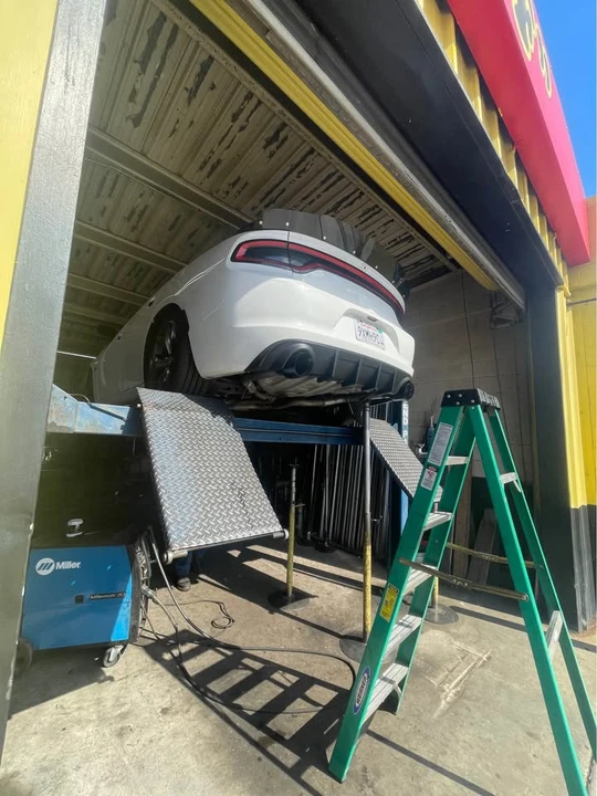 2016 Dodge Charger 7th Gen - Image 3 of 6