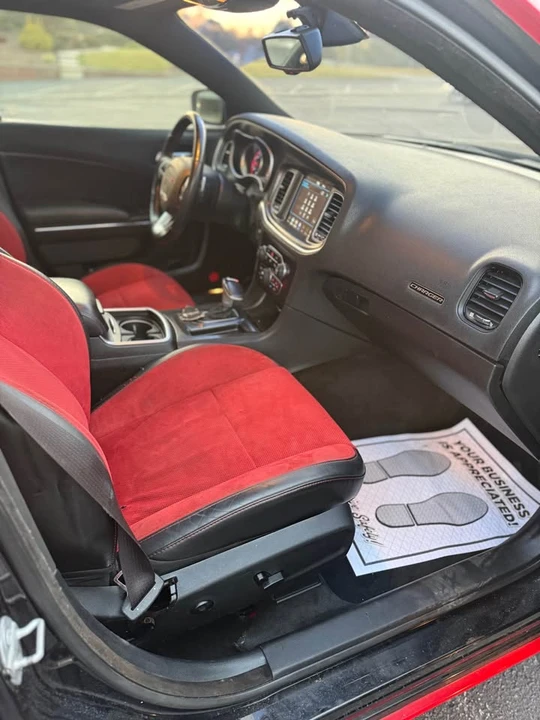 2016 Dodge Charger 7th Gen - Image 13 of 15