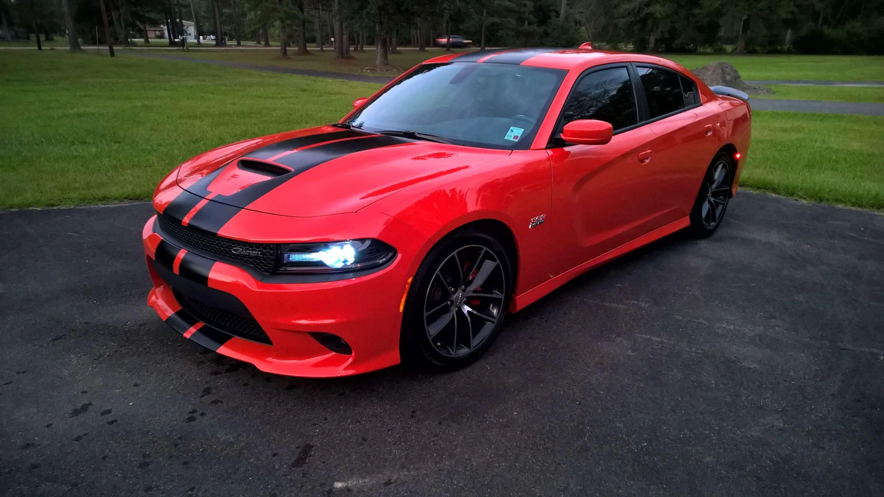 2016 Dodge Charger SRT & 392 7th Gen - Image 9 of 31