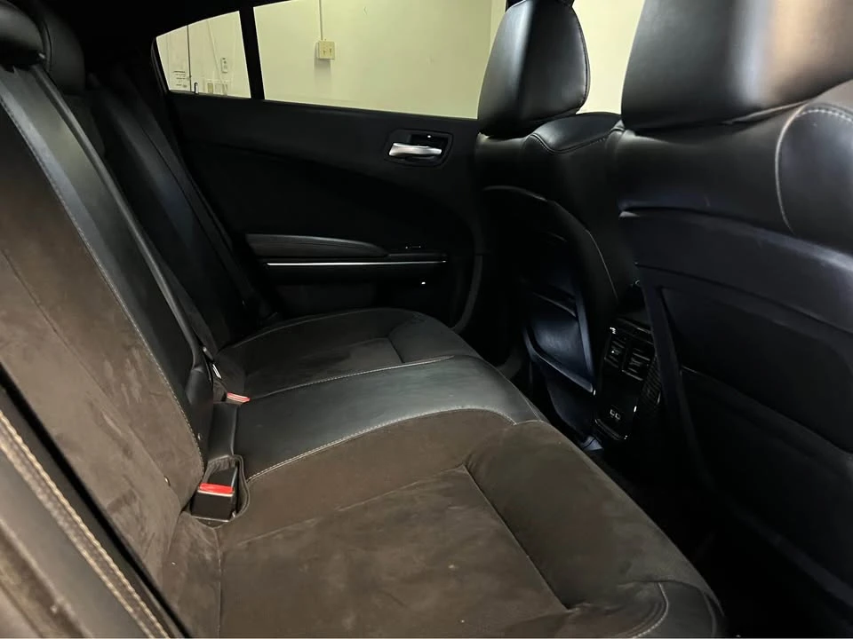 2016 Dodge Charger SRT & 392 7th Gen - Image 7 of 8