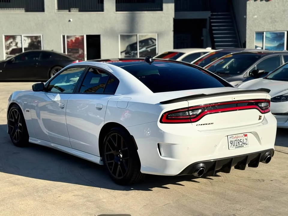 2016 Dodge Charger SRT & 392 7th Gen - Image 6 of 17