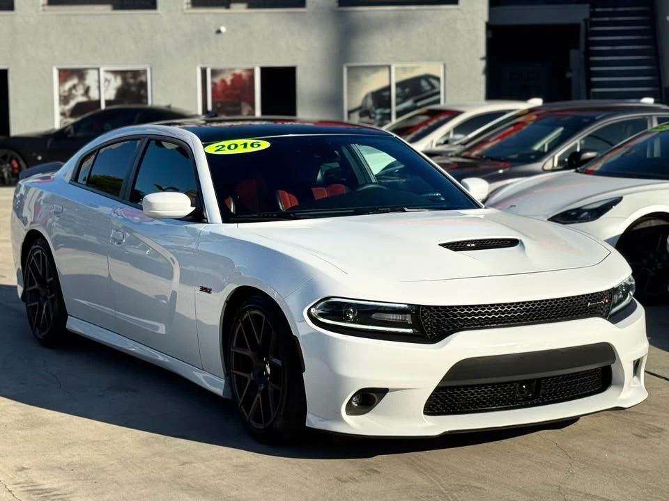 2016 Dodge Charger SRT & 392 7th Gen - Image 2 of 17