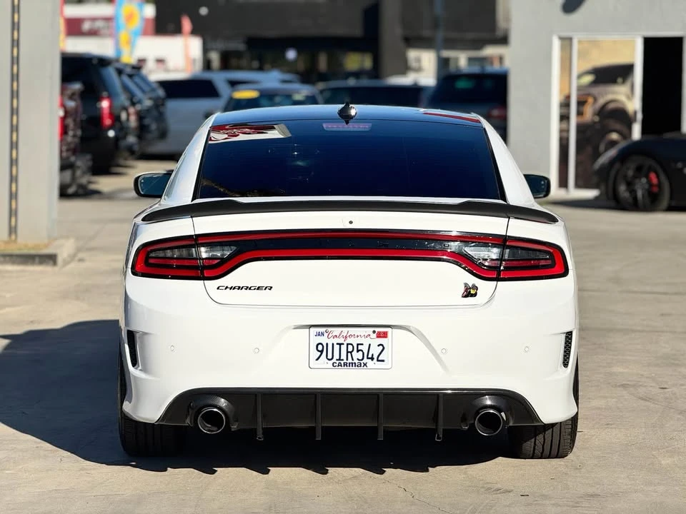 2016 Dodge Charger SRT & 392 7th Gen - Image 5 of 17