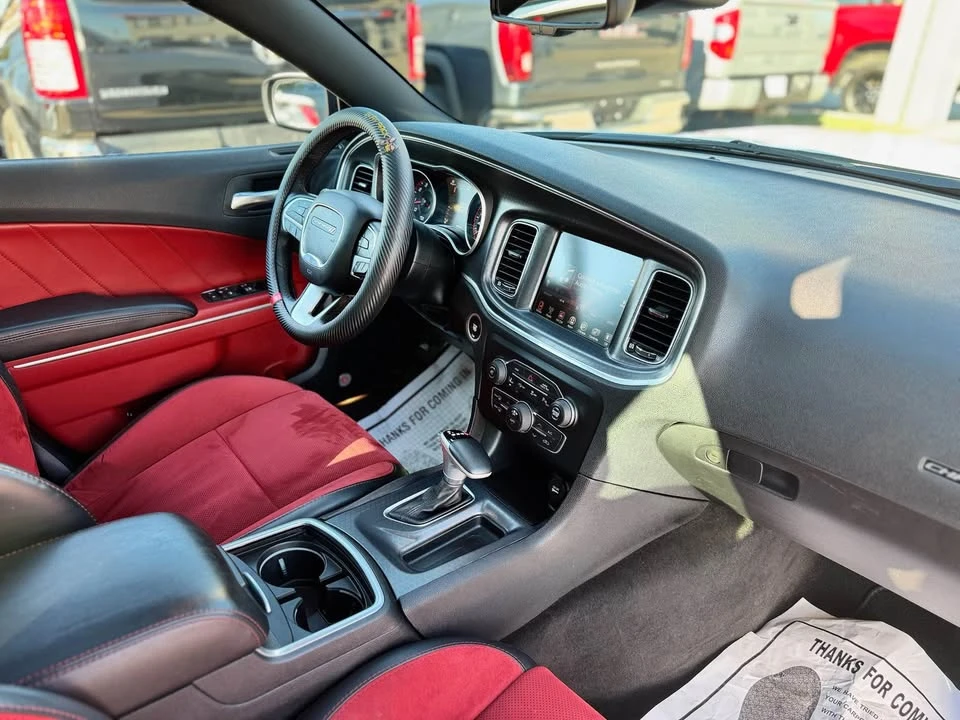 2016 Dodge Charger SRT & 392 7th Gen - Image 14 of 17