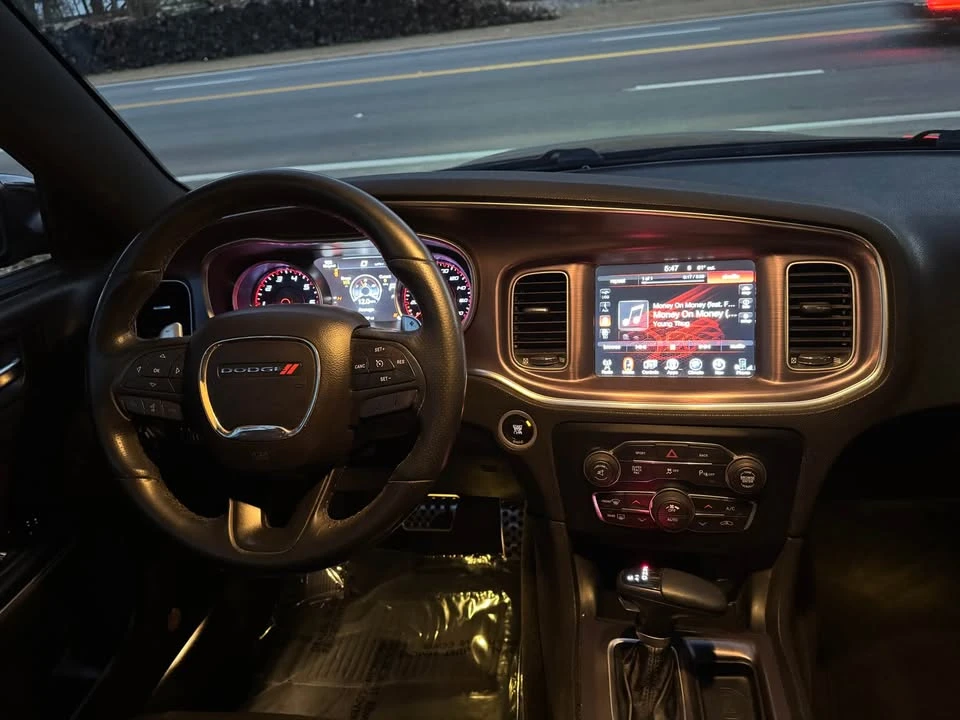 2016 Dodge Charger SRT & 392 7th Gen - Image 17 of 18