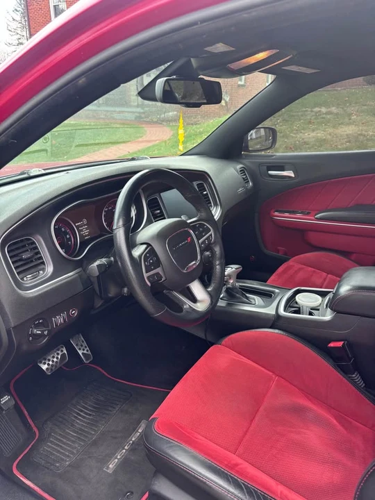 2016 Dodge Charger SRT & 392 7th Gen - Image 8 of 10