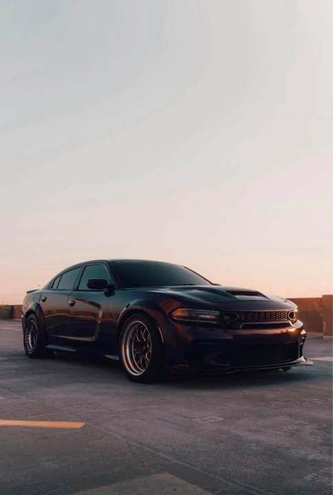 2016 Dodge Charger SRT & 392 7th Gen - Image 5 of 15