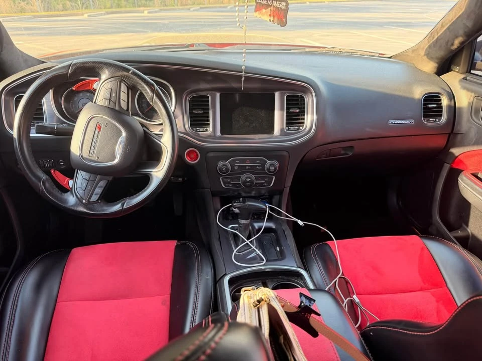 2016 Dodge Charger SRT & 392 7th Gen - Image 15 of 19