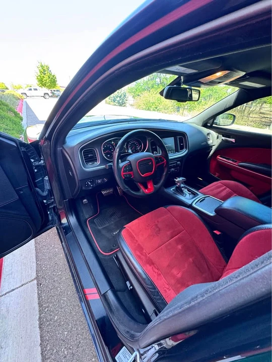 2016 Dodge Charger SRT & 392 7th Gen - Image 17 of 20