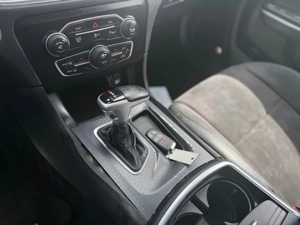 2016 Dodge Charger SRT & 392 7th Gen - Image 18 of 20