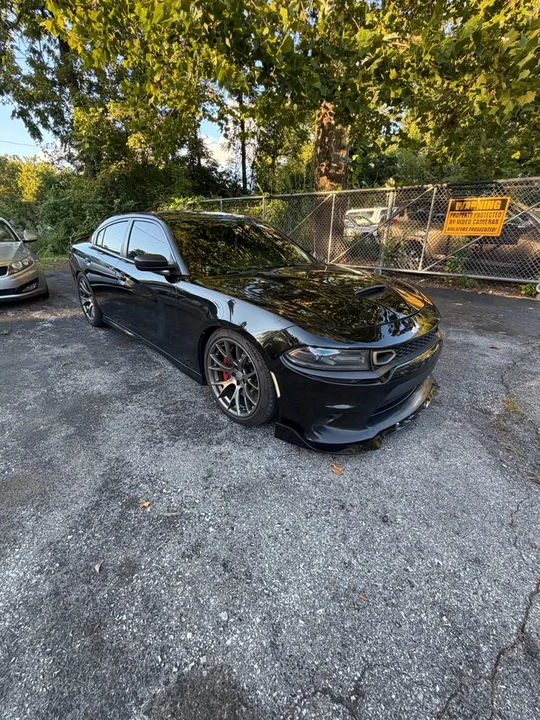 2016 Dodge Charger SRT & 392 7th Gen - Image 4 of 12