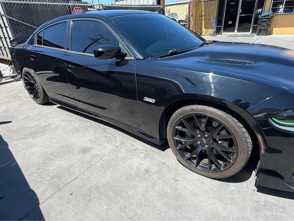 2016 Dodge Charger SRT & 392 7th Gen - Image 4 of 8