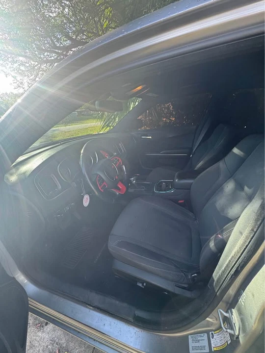 2016 Dodge Charger 7th Gen - Image 17 of 19