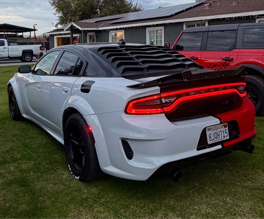 2016 Dodge Charger 7th Gen - Image 6 of 10