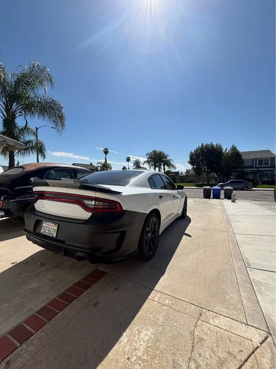 2016 Dodge Charger 7th Gen - Image 4 of 4