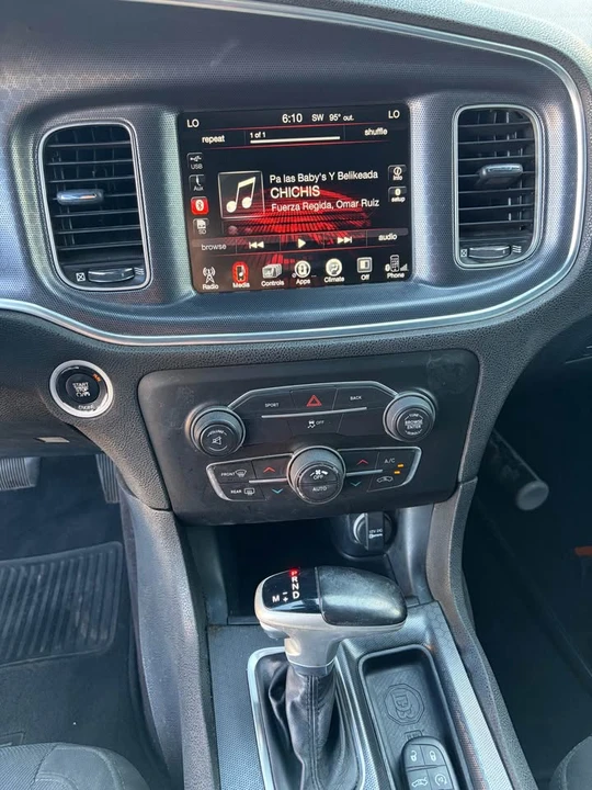 2016 Dodge Charger 7th Gen - Image 10 of 17