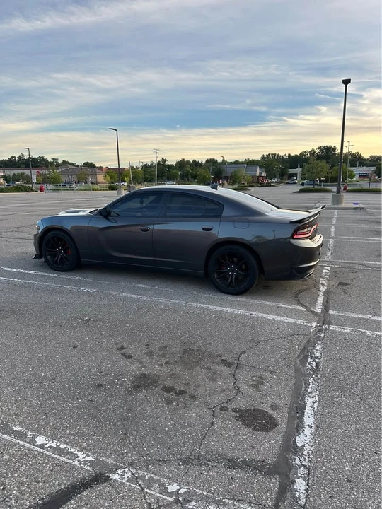 2016 Dodge Charger 7th Gen - Image 2 of 11