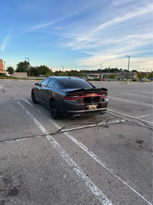 2016 Dodge Charger 7th Gen - Image 3 of 11