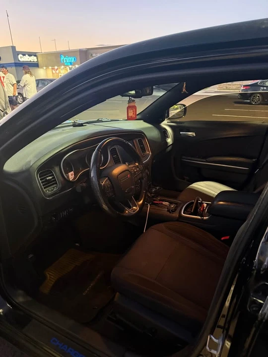 2016 Dodge Charger 7th Gen - Image 6 of 8