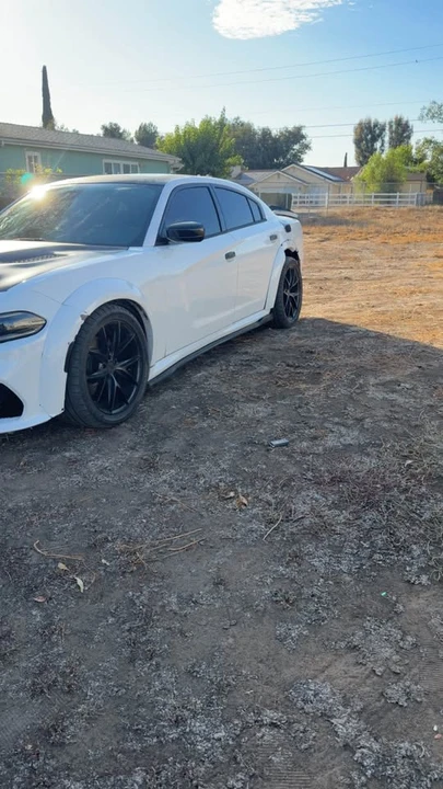 2016 Dodge Charger 7th Gen - Image 2 of 2
