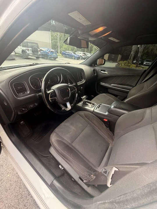 2016 Dodge Charger 7th Gen - Image 3 of 3