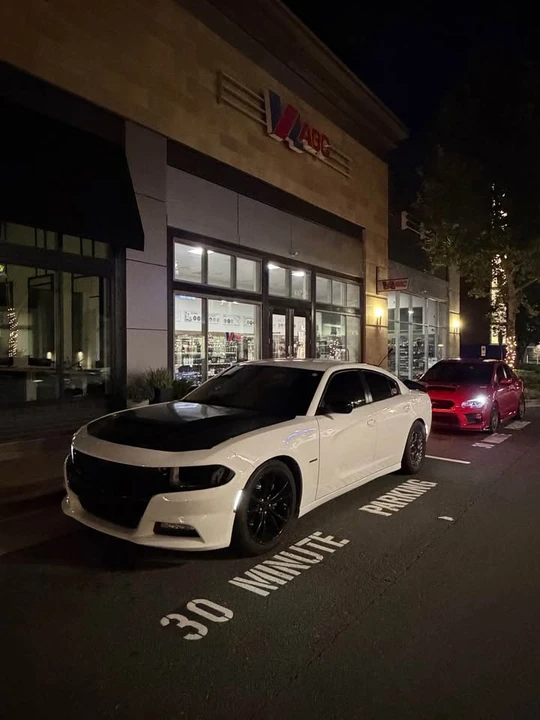 2016 Dodge Charger 7th Gen - Image 4 of 4