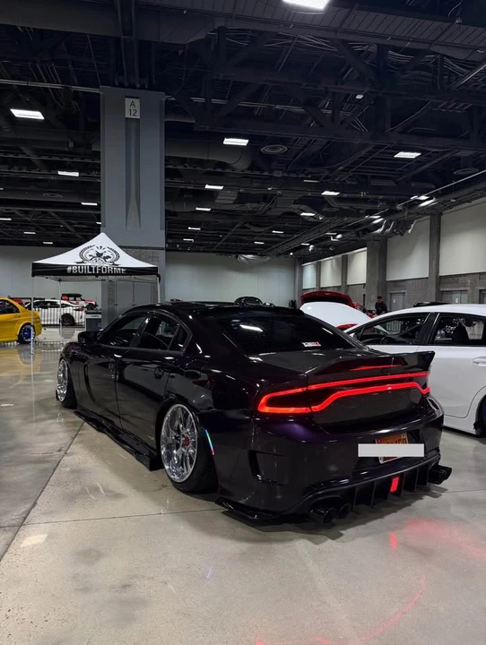 2016 Dodge Charger 7th Gen - Image 2 of 10