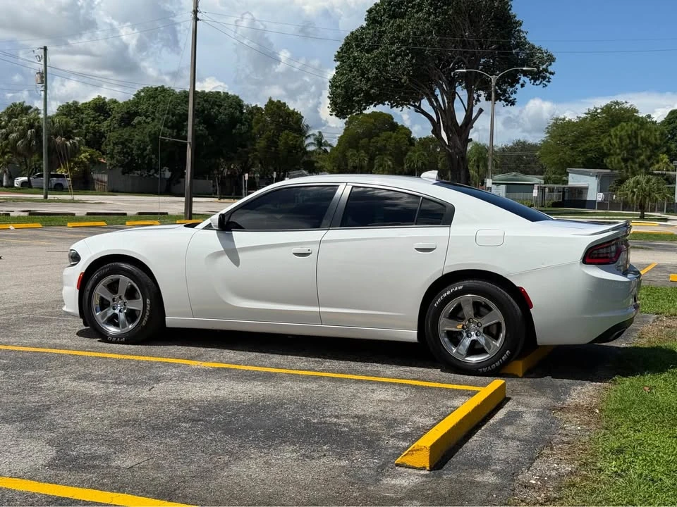 2016 Dodge Charger 7th Gen - Image 8 of 17
