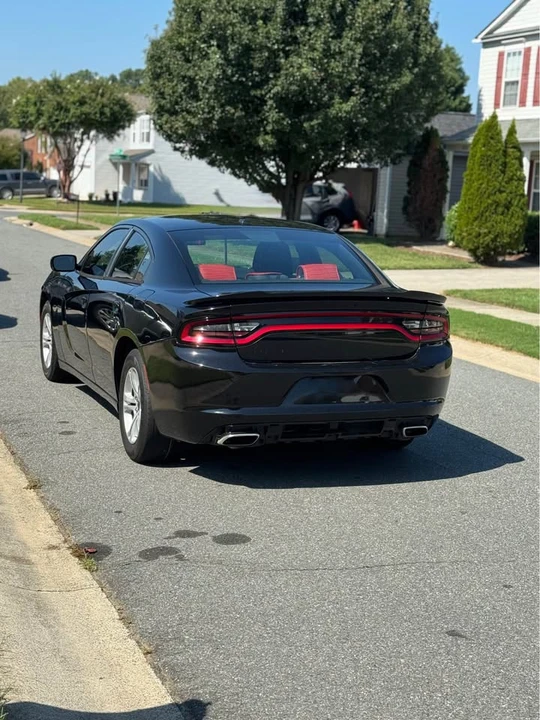 2016 Dodge Charger 7th Gen - Image 4 of 11