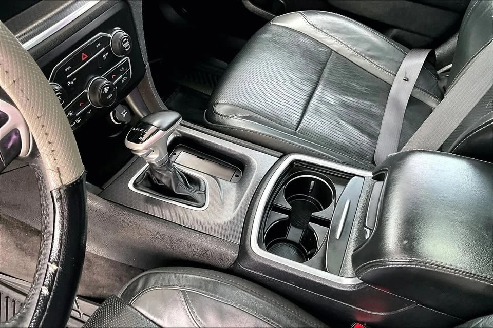 2016 Dodge Charger 7th Gen - Image 12 of 19