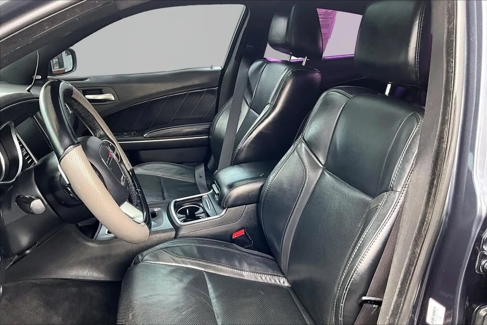 2016 Dodge Charger 7th Gen - Image 17 of 19