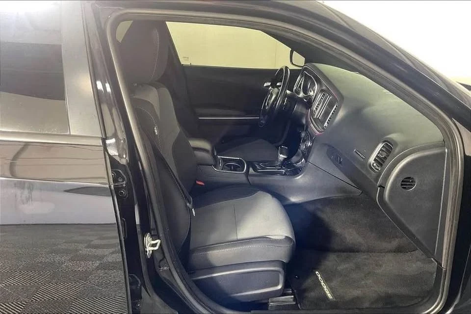 2016 Dodge Charger 7th Gen - Image 8 of 9
