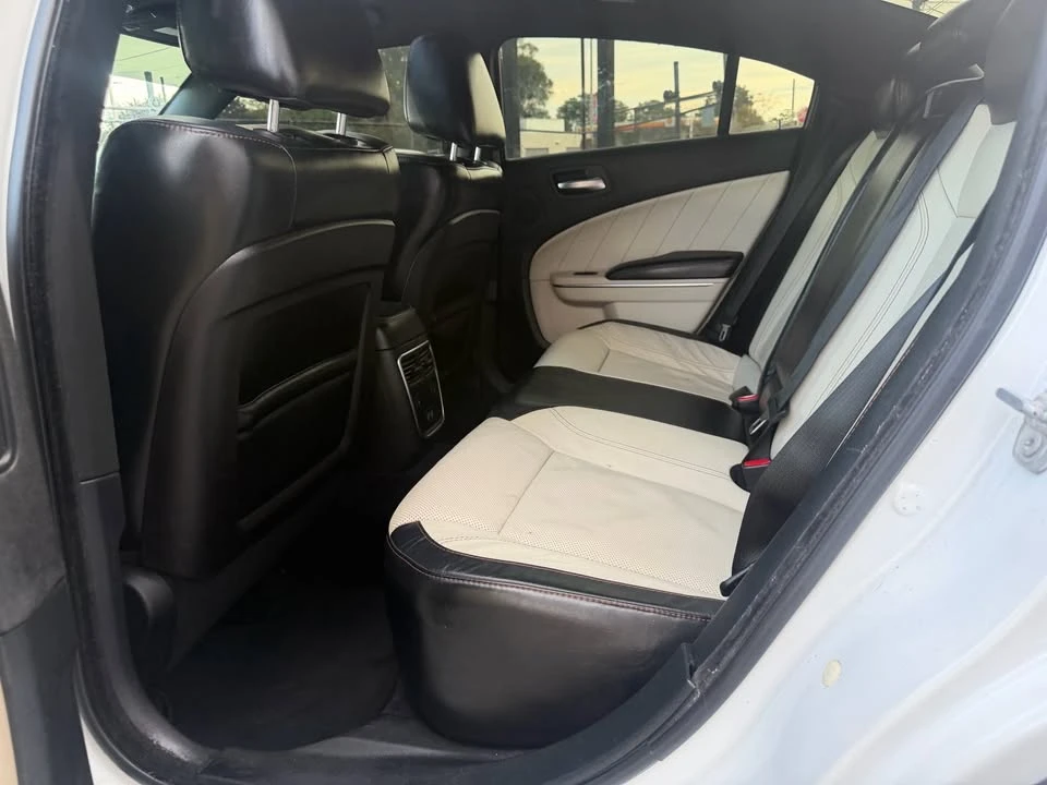 2016 Dodge Charger 7th Gen - Image 13 of 20