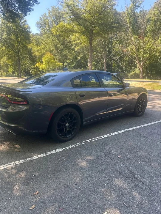 2016 Dodge Charger 7th Gen - Image 2 of 10