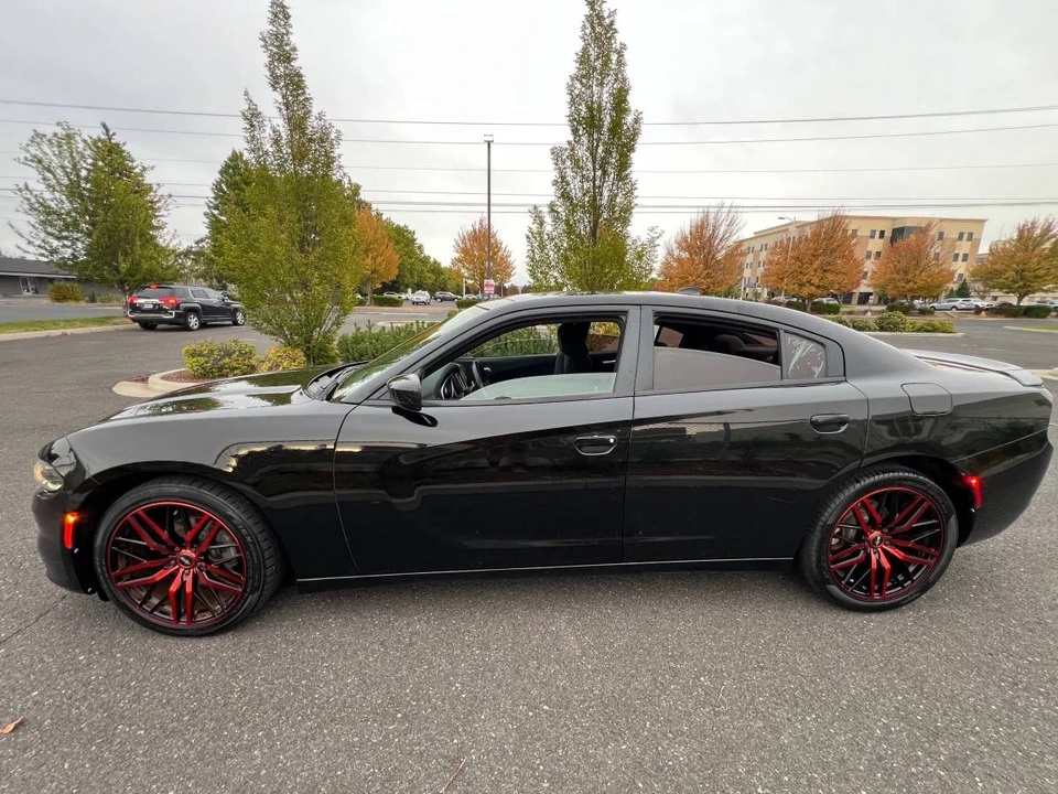 2016 Dodge Charger 7th Gen - Image 3 of 11
