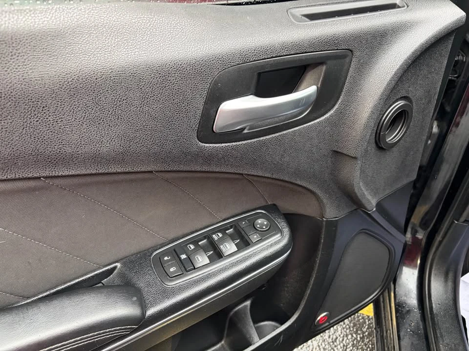 2016 Dodge Charger 7th Gen - Image 10 of 11