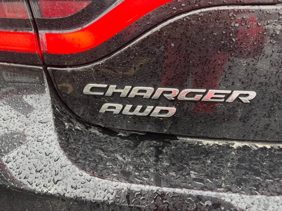 2016 Dodge Charger 7th Gen - Image 5 of 11