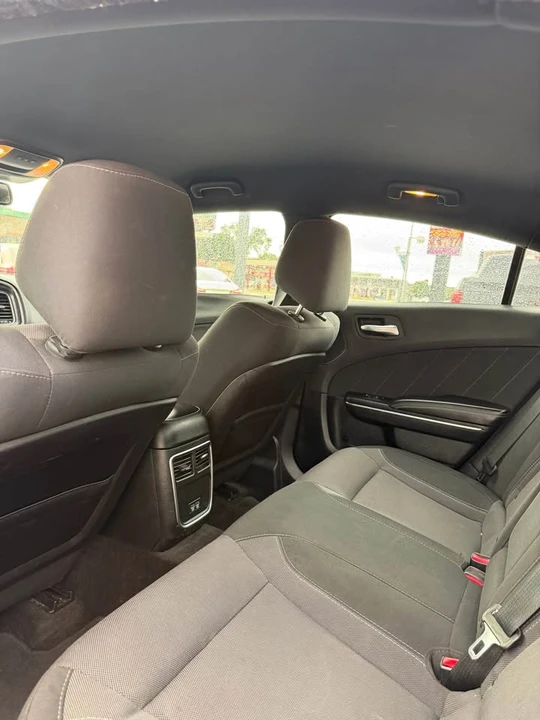 2016 Dodge Charger 7th Gen - Image 15 of 20