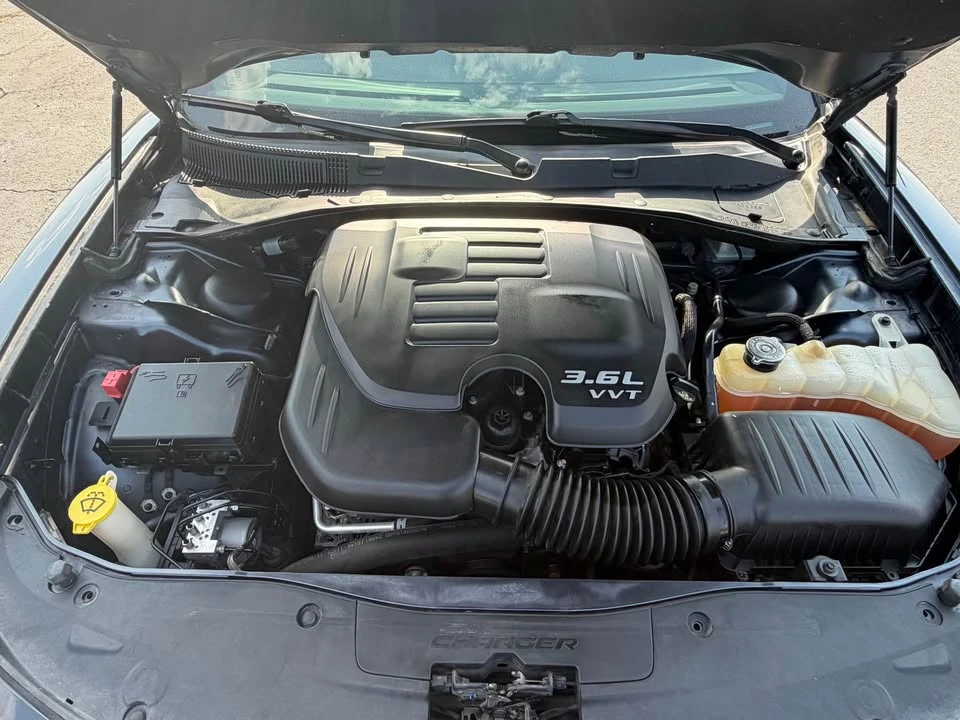2016 Dodge Charger 7th Gen - Image 16 of 18