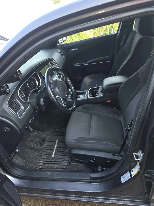 2016 Dodge Charger 7th Gen - Image 14 of 18
